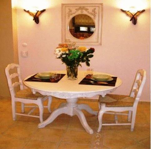 Giogarakis Suites Eleonas Zimmer foto